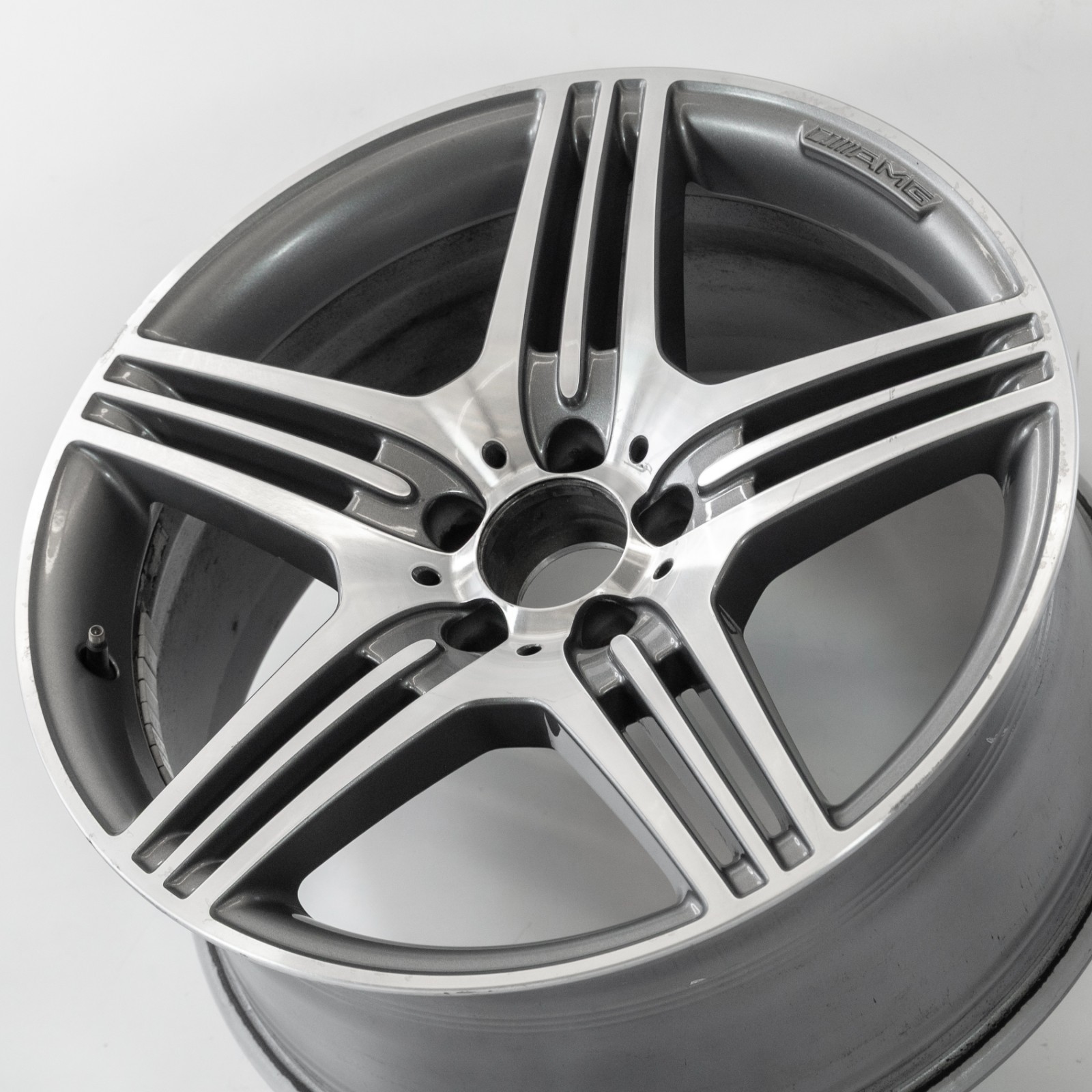 Mercedes CLS55 CLS63 AMG 19" inch Front rim OEM 2004-2010 Genuine Original Wheel