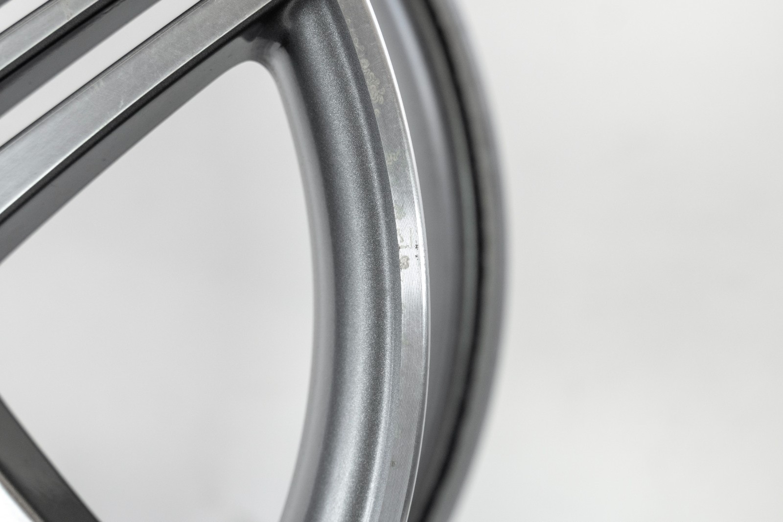 Mercedes CLS55 CLS63 AMG 19" inch Front rim OEM 2004-2010 Genuine Original Wheel - Image 6