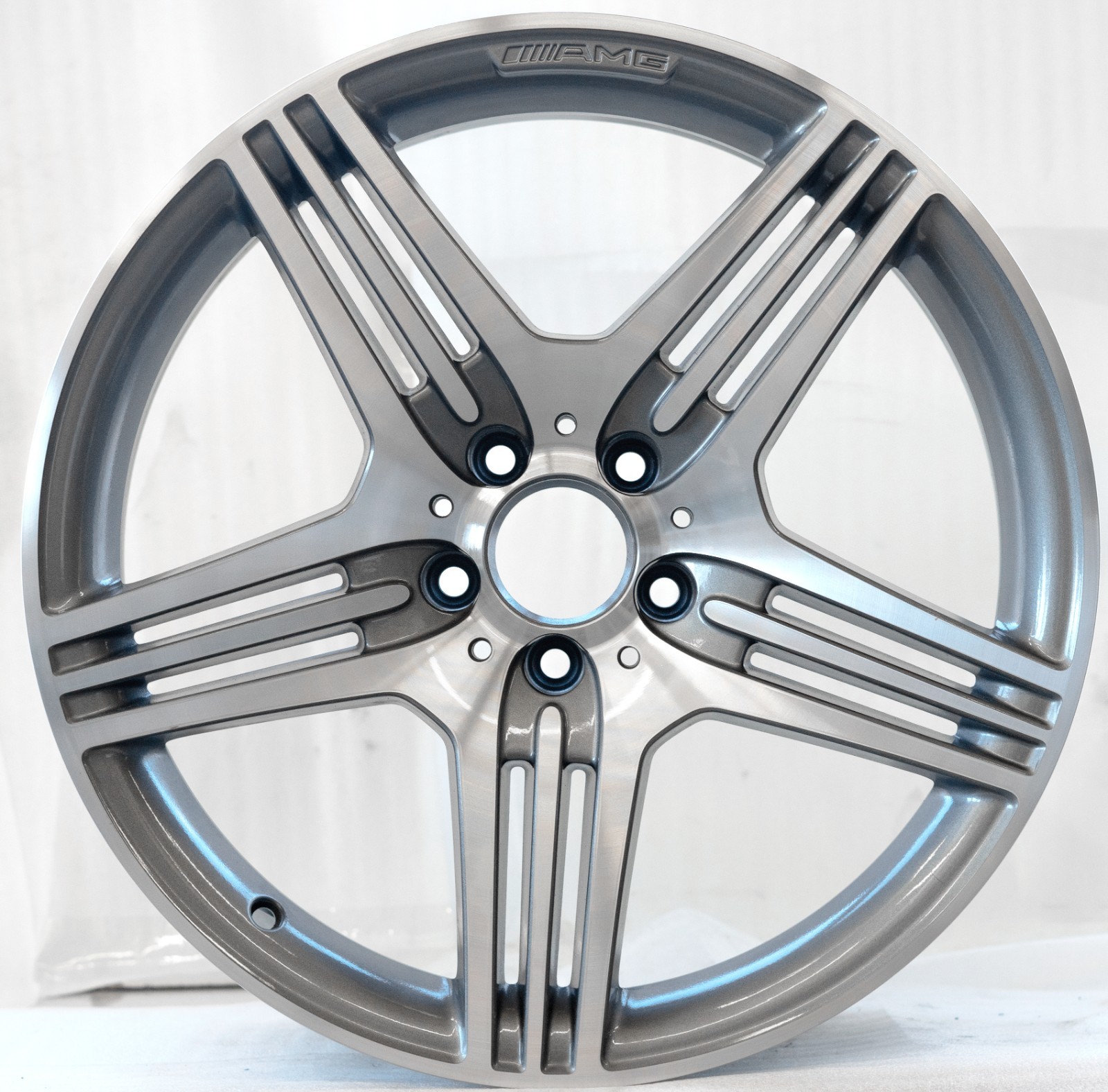 Mercedes CLS55 CLS63 AMG 19" inch Rear rim OEM 2004-2010 Genuine Original Wheel – Image 2