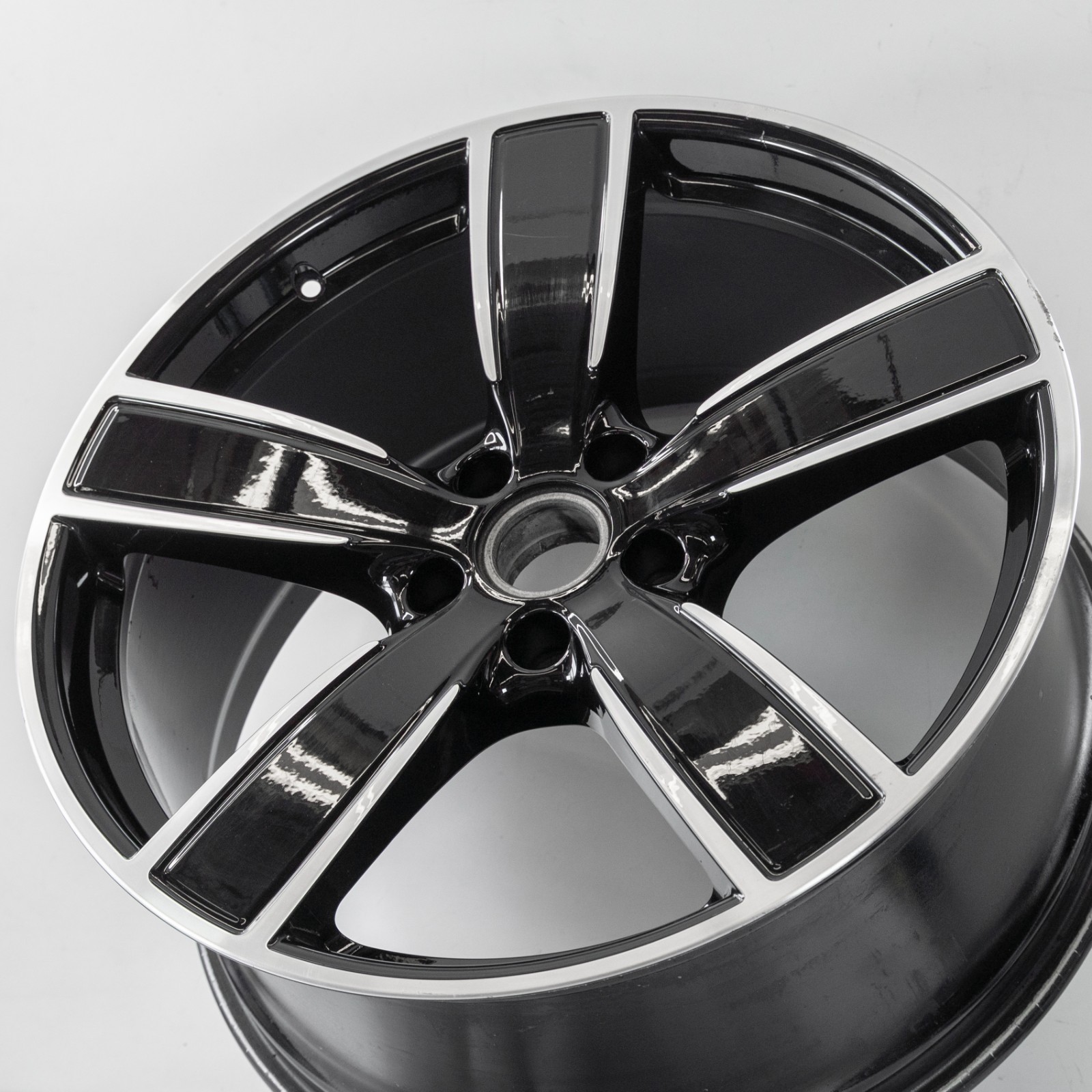 Porsche Cayenne 22" inch Front Rim OEM 2019-2026 Genuine Sport Classic Wheel