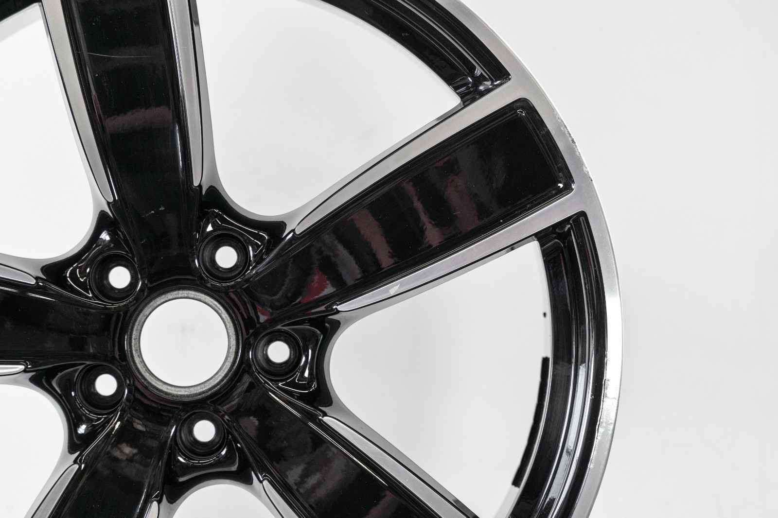 Porsche Cayenne 22" inch Front Rim OEM 2019-2026 Genuine Sport Classic Wheel - Image 4