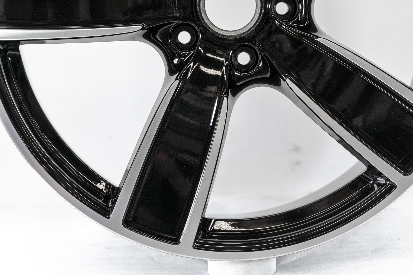 Porsche Cayenne 22" inch Front Rim OEM 2019-2026 Genuine Sport Classic Wheel - Image 5