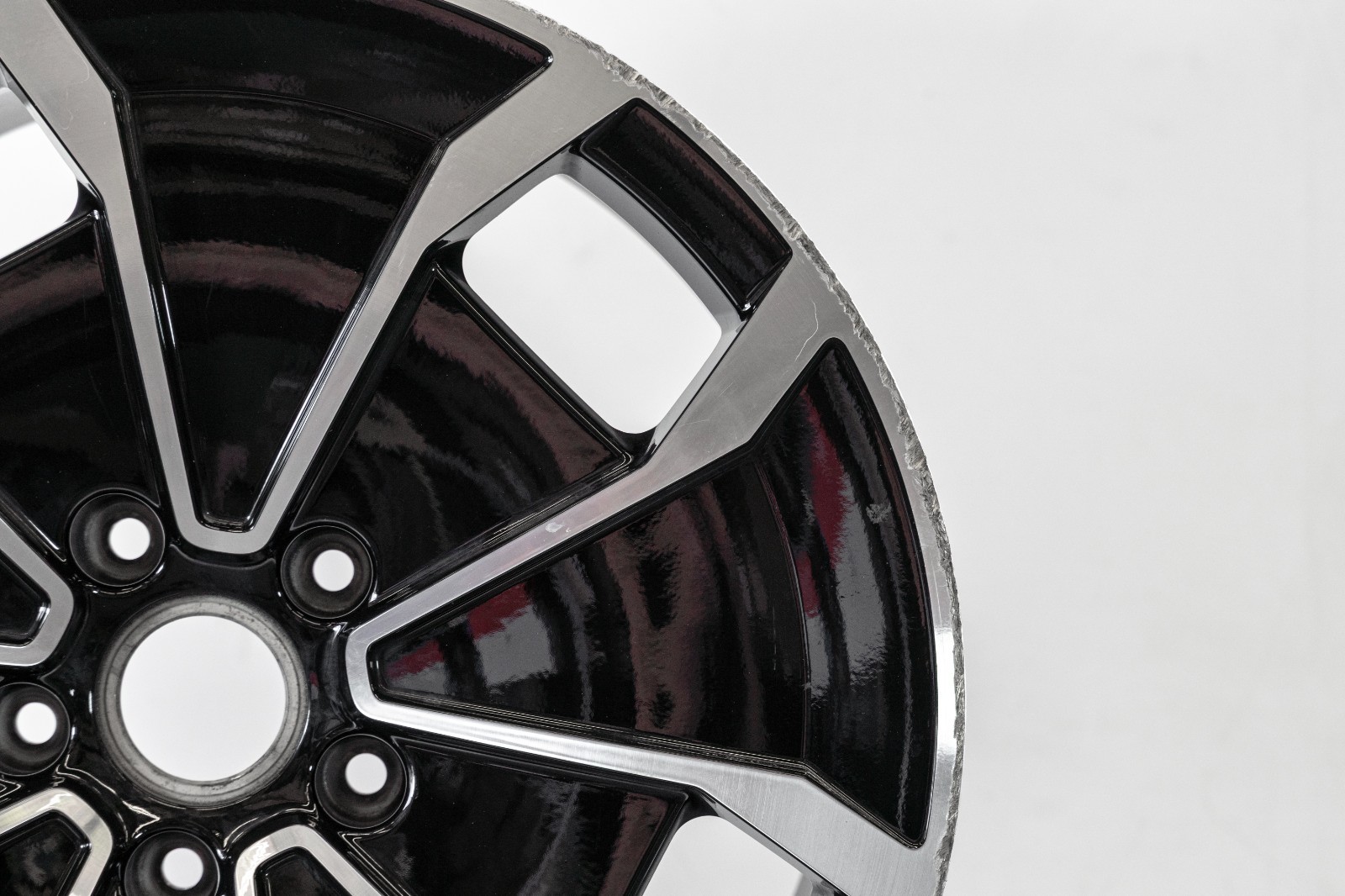 Porsche Taycan 20" inch Rear Rim OEM 2020-2026 Genuine Turbo Aero Design Wheel - Image 4