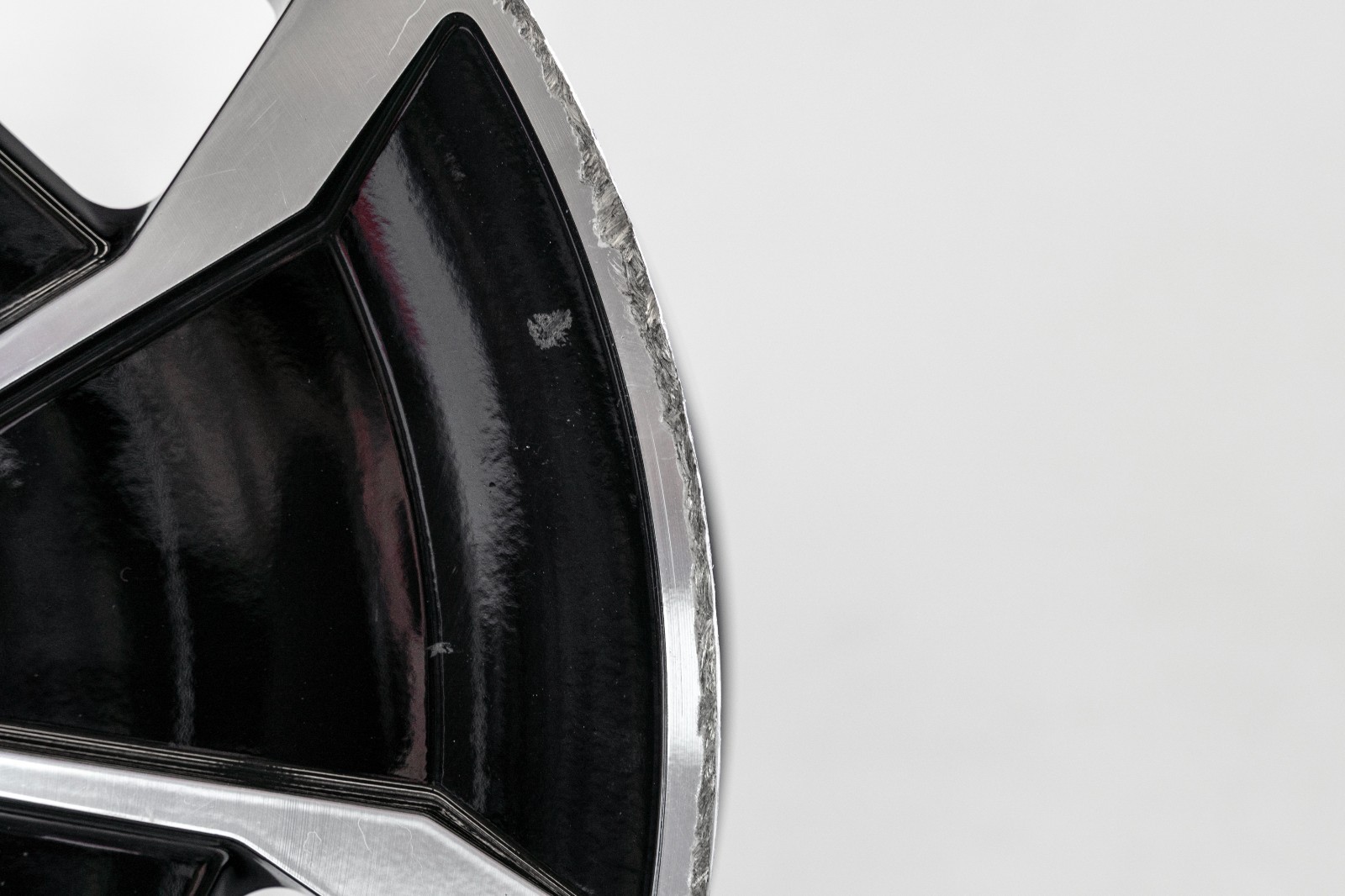 Porsche Taycan 20" inch Rear Rim OEM 2020-2026 Genuine Turbo Aero Design Wheel - Image 8