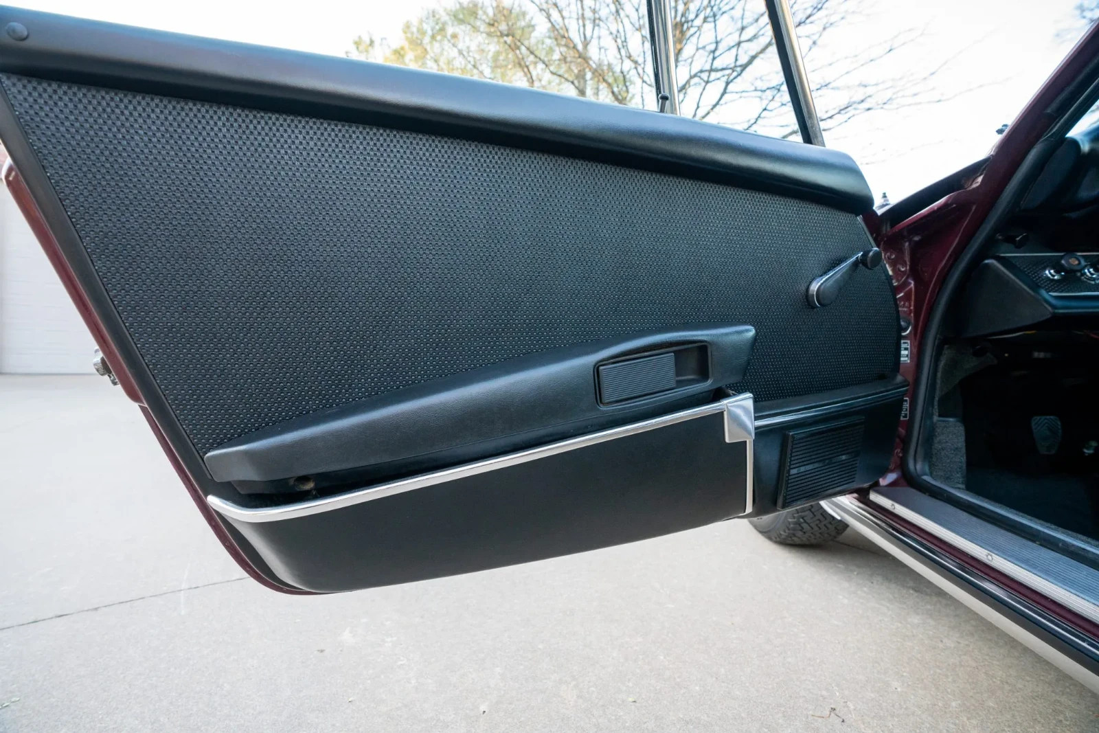 Porsche Carrera 911 Left Driver Door mounted armrest OEM 1969-1973 Genuine LHD – Image 15