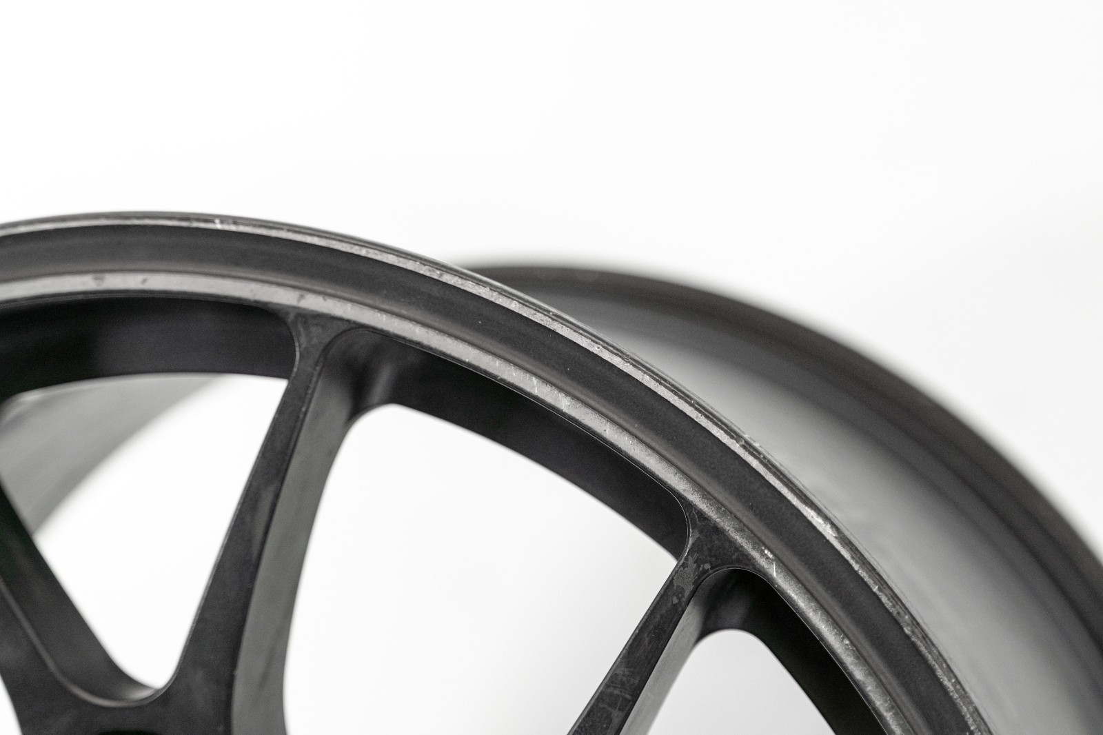 Ferrari 488 Challenge EVO 19" inch Rear rim OEM Forged Genuine Original Wheel - Image 6