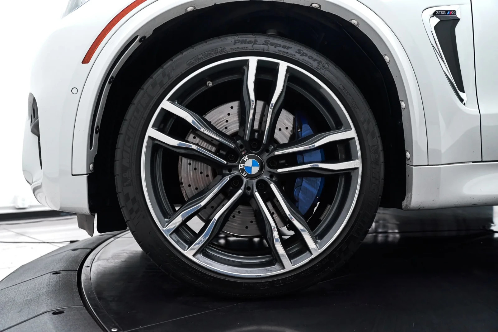 BMW X5M X6M 21" inch Front rim OEM 2014-2018 Genuine Original Style 612 wheel - Image 2