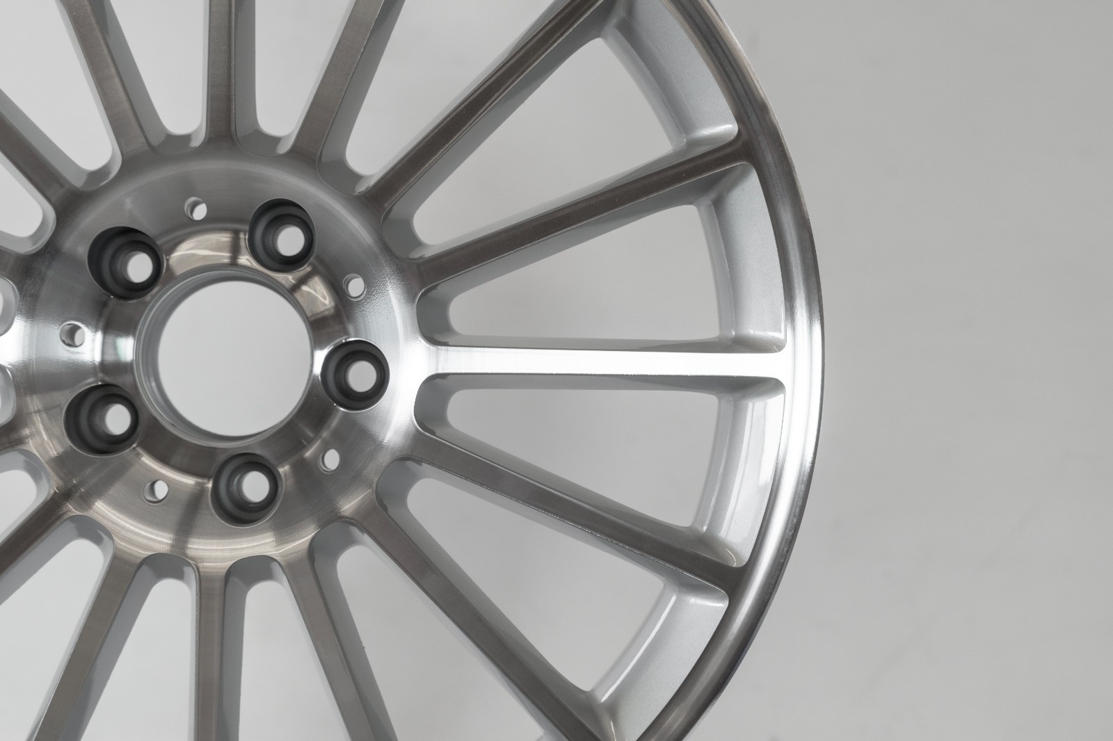 Mercedes SLK350 SLK55 AMG 18" inch Rear rim OEM 2004-2011 Genuine Original Wheel - Image 4