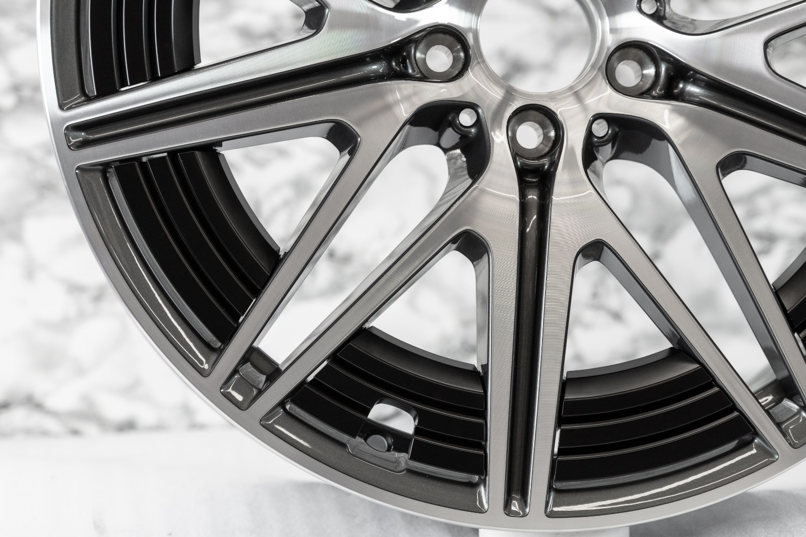 Mercedes GLC43 GLC63 AMG 20" inch Front rim OEM 2023-2027 Genuine Original Wheel - Image 5