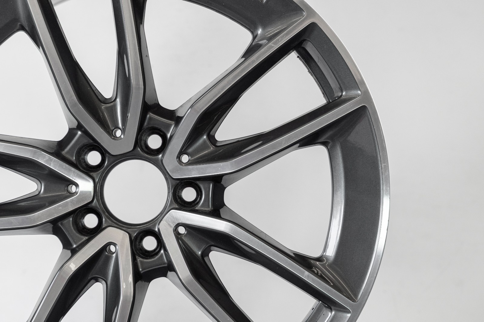 Mercedes C43 AMG 19" inch Rear rim OEM 2017-2022 Genuine Original Wheel - Image 5