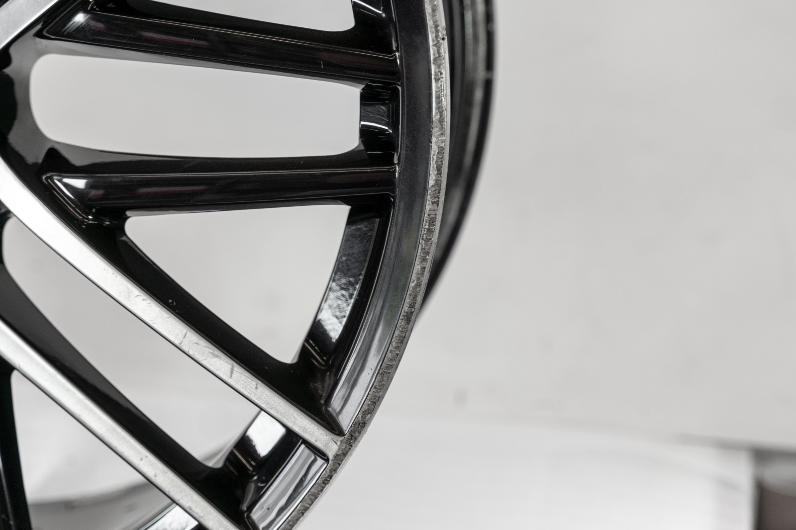 BMW 740i 750i 21" inch Rear rim OEM 2016-2020 Genuine Original Style 650M Wheel - Image 8