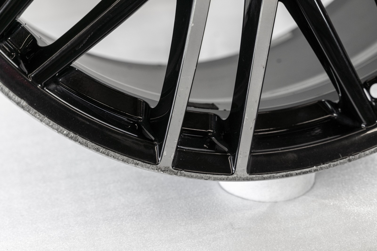 BMW 740i 750i 21" inch Rear rim OEM 2016-2020 Genuine Original Style 650M Wheel - Image 10