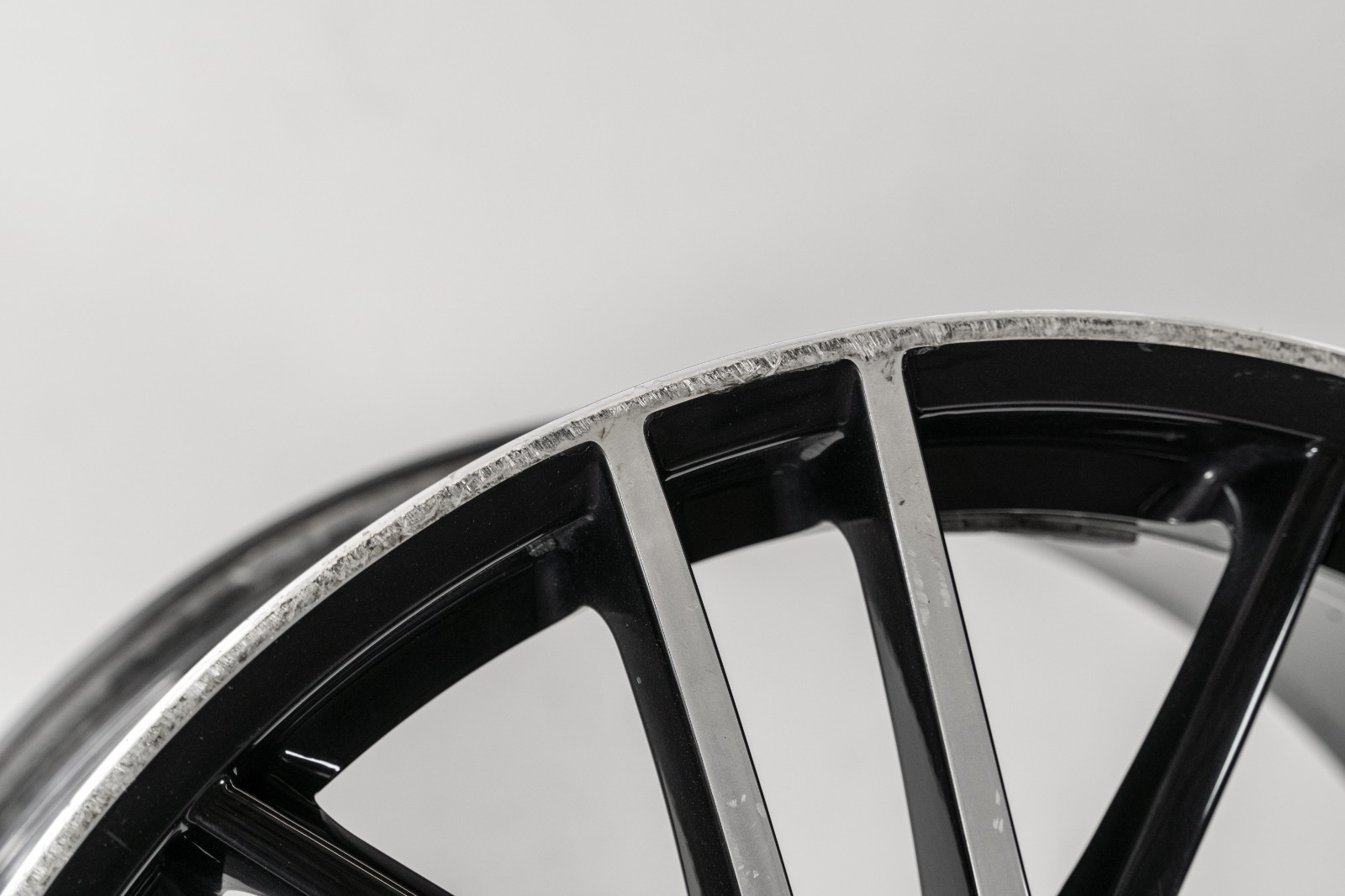 BMW 740i 750i 21" inch Rear rim OEM 2016-2020 Genuine Original Style 650M Wheel - Image 13