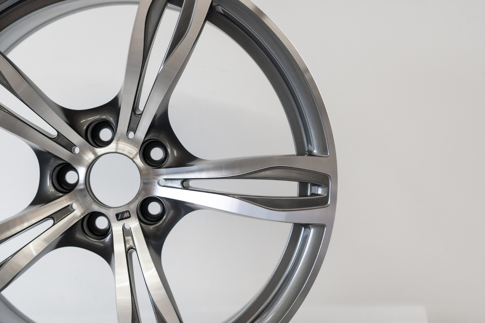 BMW M6 20" inch Rear Rim OEM 2012-2018 Genuine Original style 343 Wheel - Image 4
