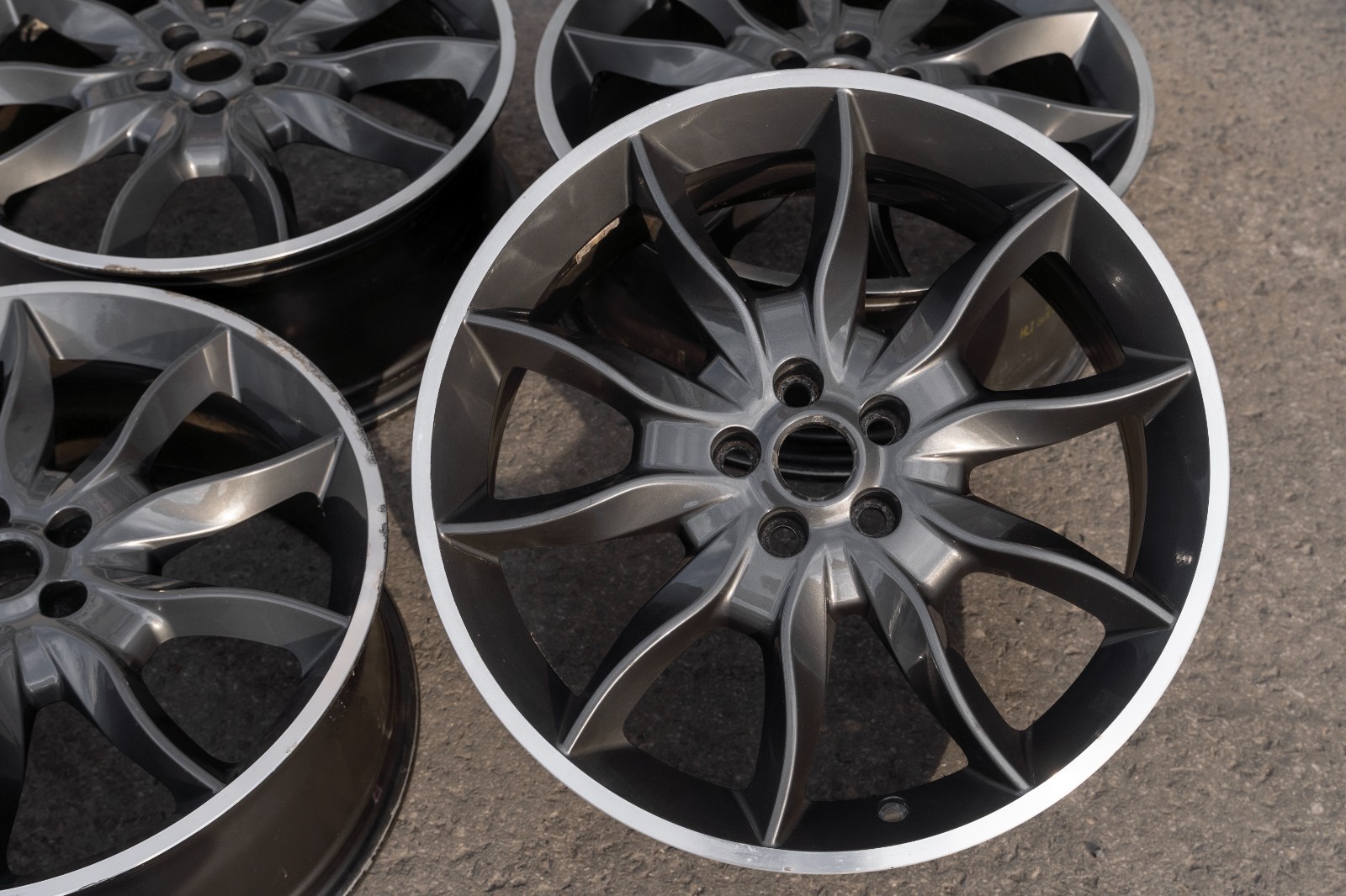 Jaguar XF 20" rim OEM 2007-2025 Genuine Original Draco wheels Set of 4 – Image 19