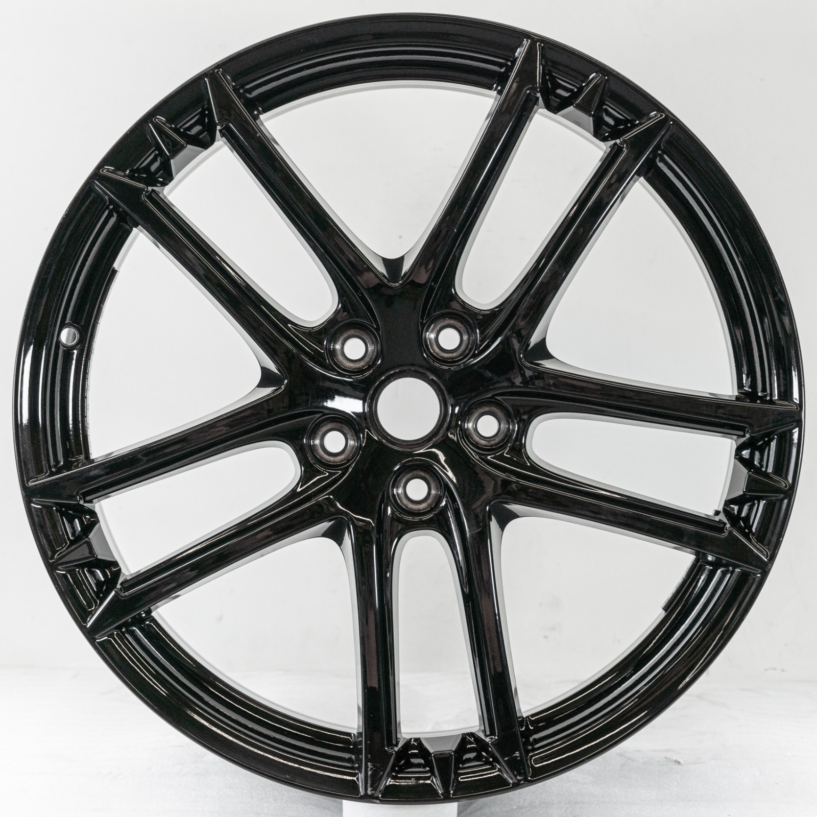 Maserati GranTurismo MC Stradale 20" inch Front rim OEM 2008-2019 Genuine Wheel - Image 2