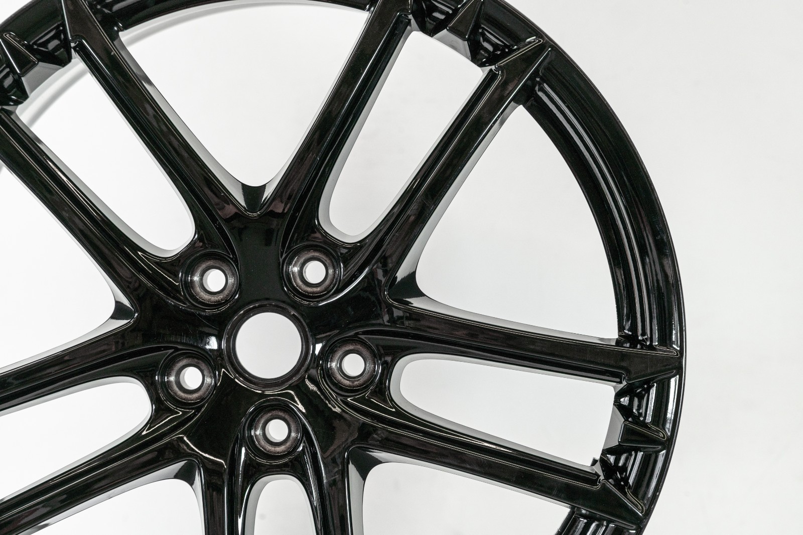 Maserati GranTurismo MC Stradale 20" inch Front rim OEM 2008-2019 Genuine Wheel - Image 4