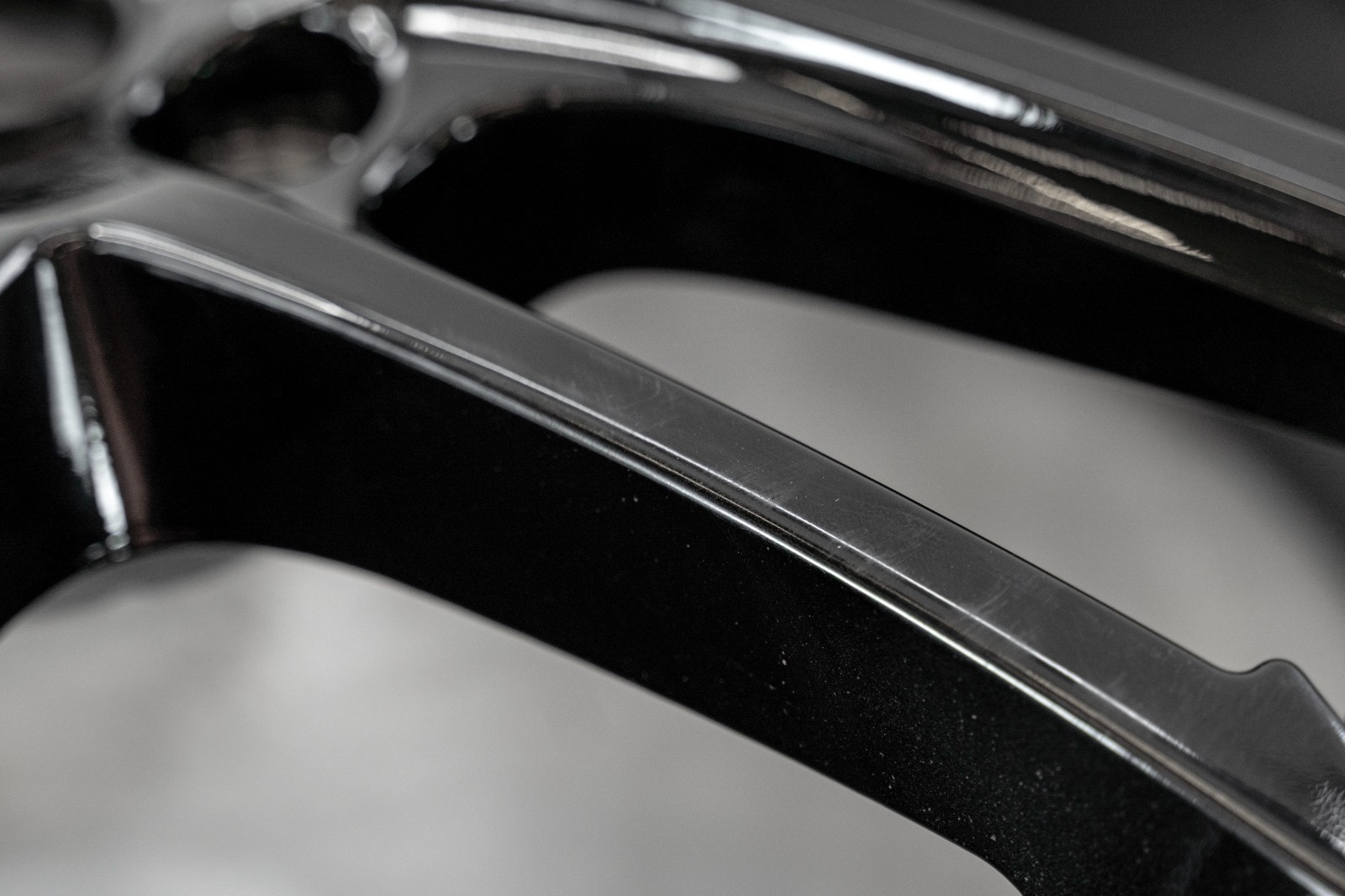 Maserati GranTurismo MC Stradale 20" inch Front rim OEM 2008-2019 Genuine Wheel - Image 14