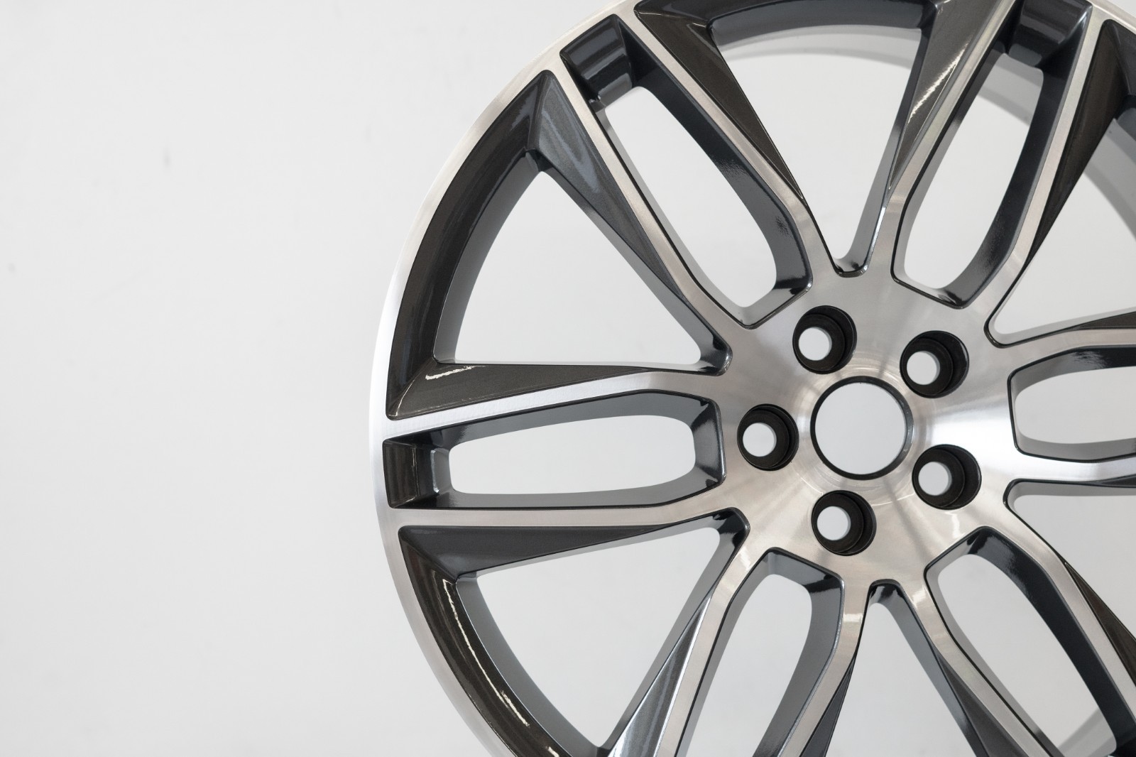 Jaguar F-Type 20" inch Front rim OEM 2014-2018 Genuine Oirginal Gyrodyne Wheel - Image 4