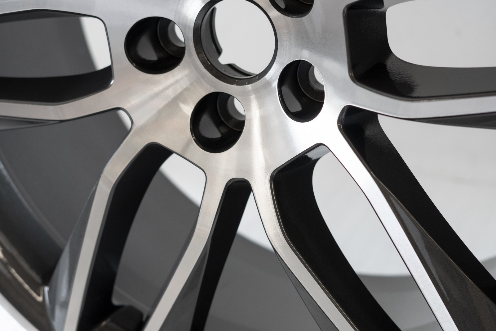 Jaguar F-Type 20" inch Front rim OEM 2014-2018 Genuine Oirginal Gyrodyne Wheel - Image 7