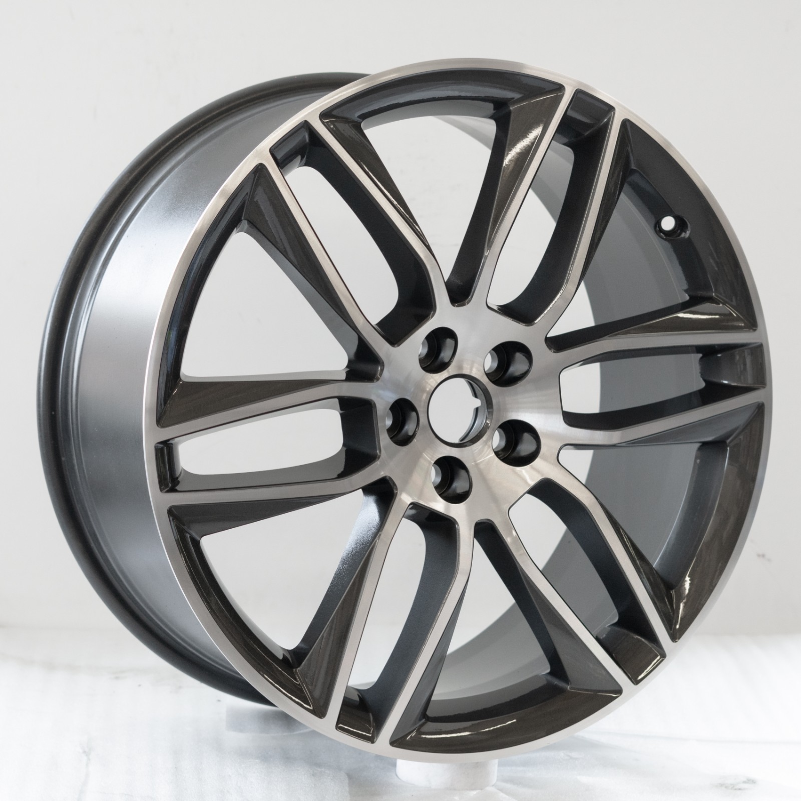 Jaguar F-Type 20" inch Front rim OEM 2014-2018 Genuine Oirginal Gyrodyne Wheel - Image 9